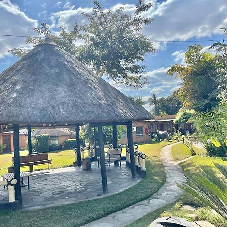 Reed Mat Lodge Lusaka Luaran gambar