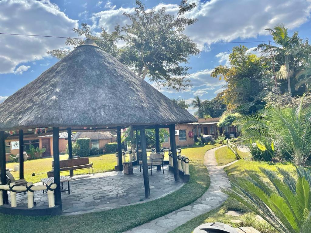 Reed Mat Lodge Lusaka Luaran gambar